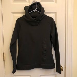Boy’s Adidas Pullover Hoodie NWOT Dk Gray Medium